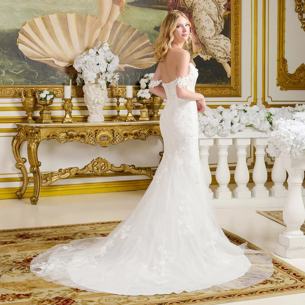 Fitted Wedding Gown V-Neckline And Off-The-Shoulder Straps A Lace-Up Bodice-2